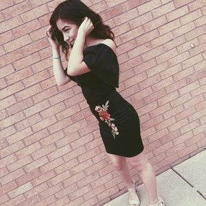 Off-Shoulder Ruffle Dress